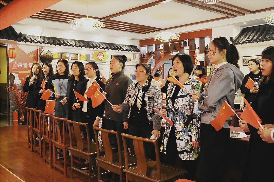 歡慶“三八”節(jié)：三月春光美，我們這樣過