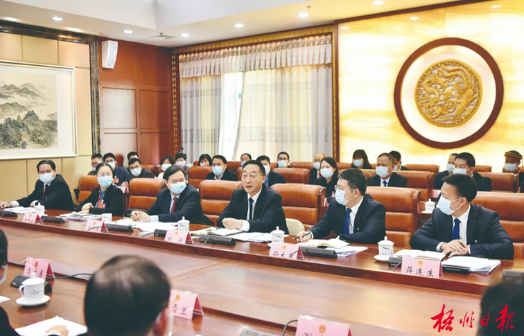 順流而下立潮頭，溯流而進(jìn)爭上游！劉寧參加梧州市代表團(tuán)審議