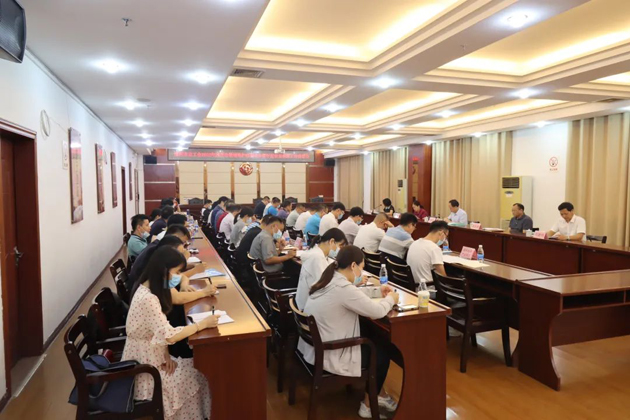 市總工會履職盡責維護職工合法權益，創(chuàng)造和諧社會環(huán)境喜迎二十大