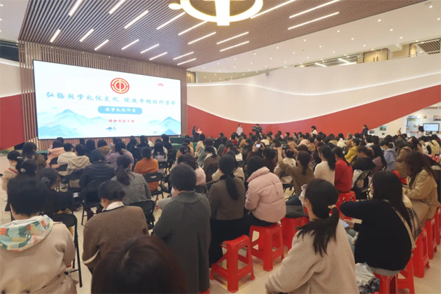 “花”樣過節(jié)，綻放巾幗芳華——市總工會舉辦慶“三八”國際婦女節(jié)系列活動（一）