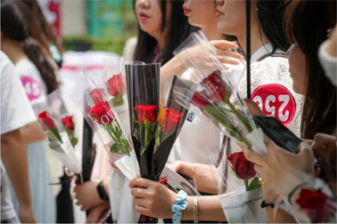 本周六，到玫瑰湖公園尋找心動(dòng)時(shí)刻吧